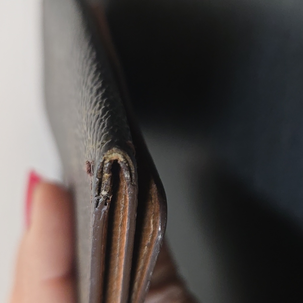 Louis Vuitton Tan Key Holder - Picture 7 of 10